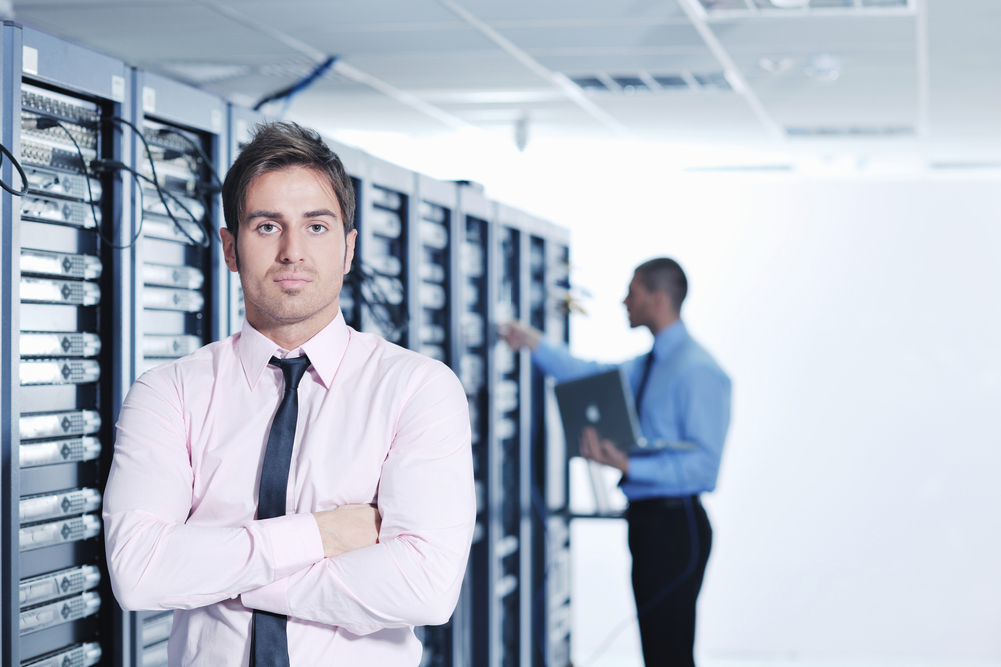 choosing netapp or dell emc storage